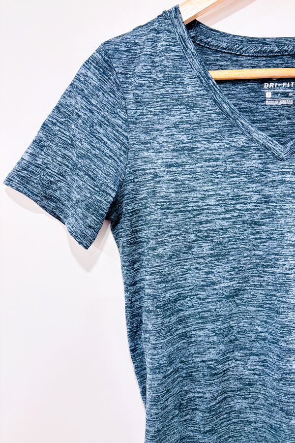 T-shirt de sport gris (s)-Nike-La Penderie du Paradis 🕊