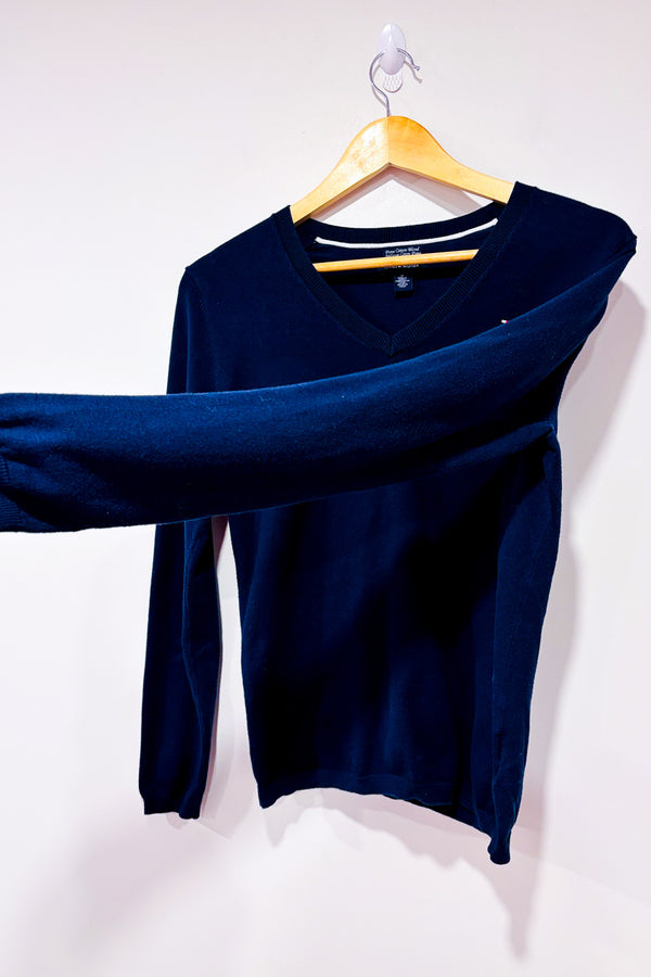 Chandail marine à col en V seconde main - Tommy Hilfiger- La Penderie du Paradis