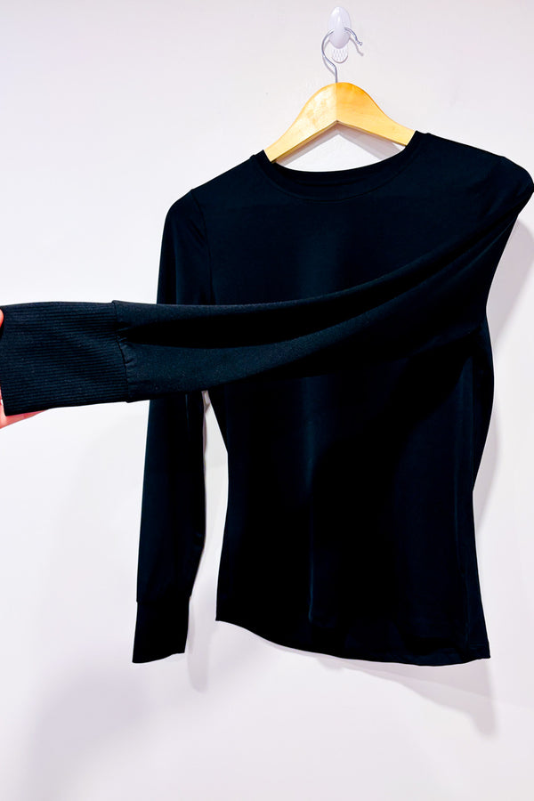 Chandail de sport noir seconde main - Simons- La Penderie du Paradis