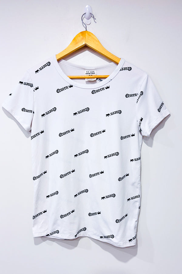 T-shirt blanc "queen" seconde main - We Care Weekend Edition- La Penderie du Paradis