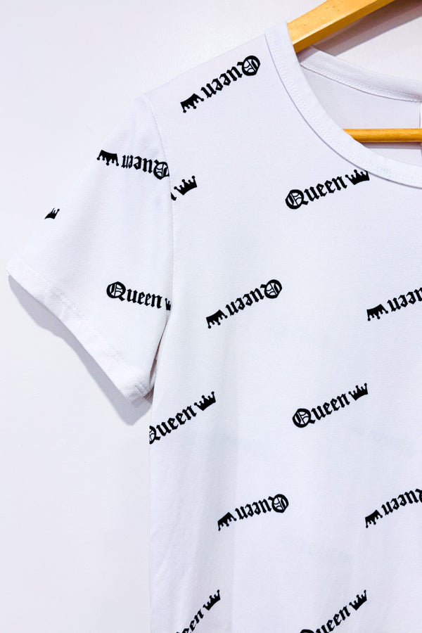 T-shirt blanc "queen" seconde main - We Care Weekend Edition- La Penderie du Paradis