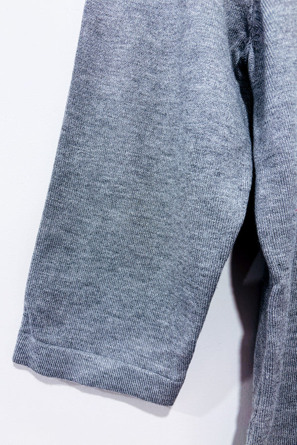 Chandail en tricot léger avec chats et pierres seconde main - Émotions- La Penderie du Paradis