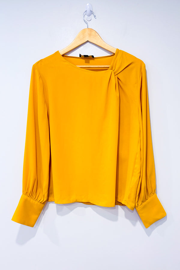 Haut safran fluide seconde main - SFW Suitable for Work- La Penderie du Paradis