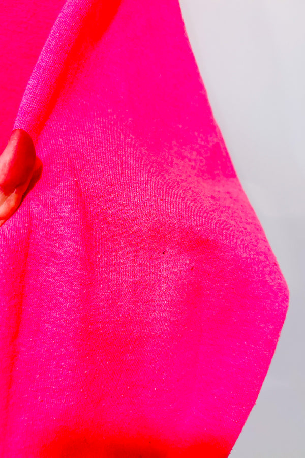 Chandail crewneck rose néon ''herbivore'' seconde main - La Maison Pony- La Penderie du Paradis