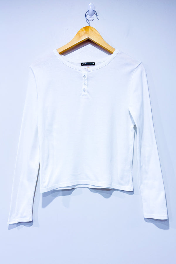 Chandail blanc basique à manches longues seconde main - Zara- La Penderie du Paradis