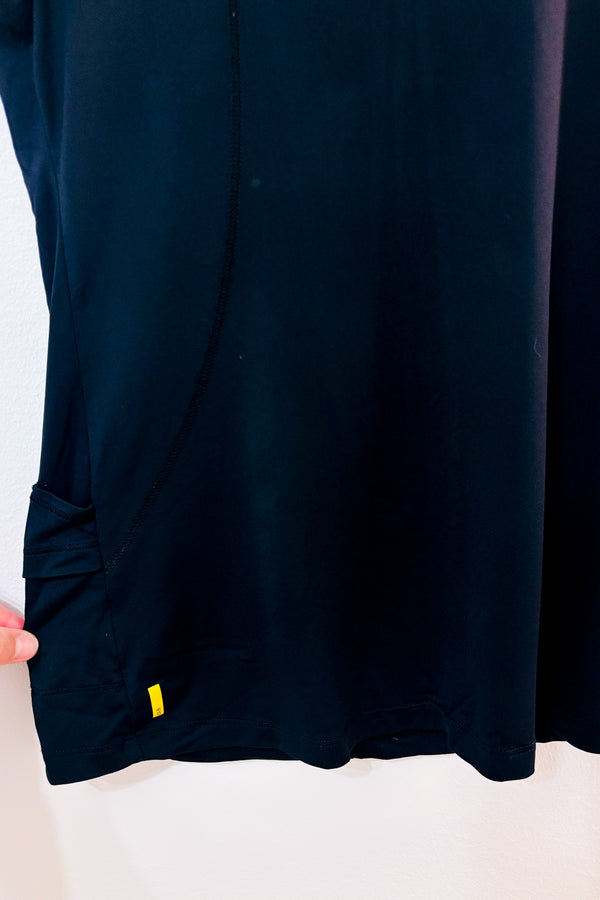 T-shirt sport noir seconde main - Lolë- La Penderie du Paradis