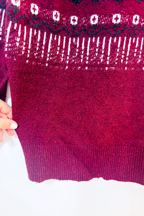Chandail en tricot bourgogne à col roulé et motifs nordiques seconde main - RW&CO.- La Penderie du Paradis