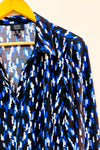 Blouse fluide noire et bleue à imprimé abstrait* seconde main - Jones New York- La Penderie du Paradis
