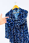 Blouse fluide noire et bleue à imprimé abstrait* seconde main - Jones New York- La Penderie du Paradis