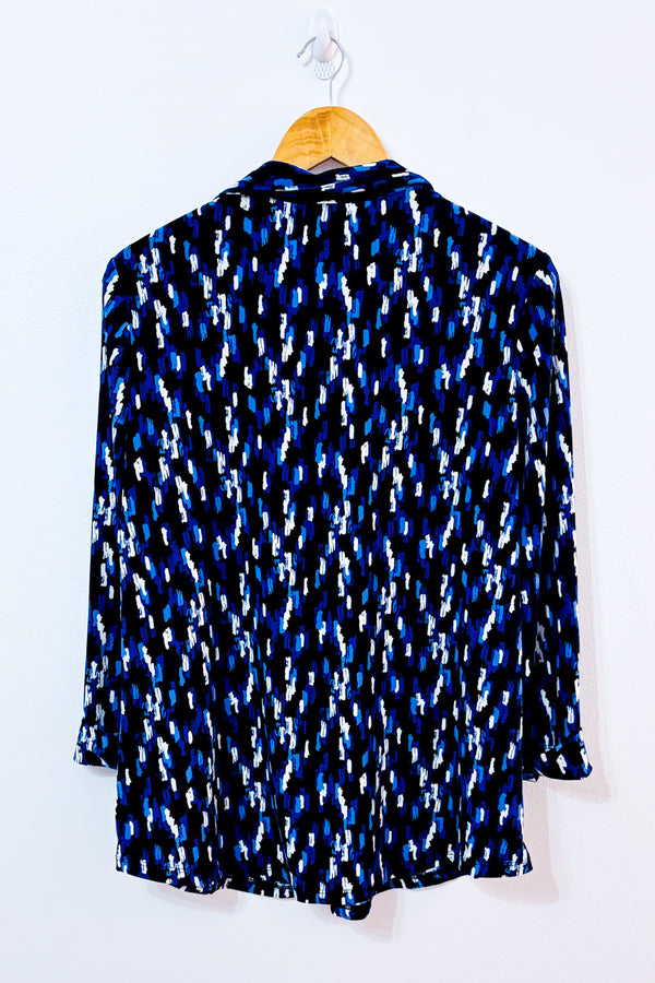 Blouse fluide noire et bleue à imprimé abstrait* seconde main - Jones New York- La Penderie du Paradis