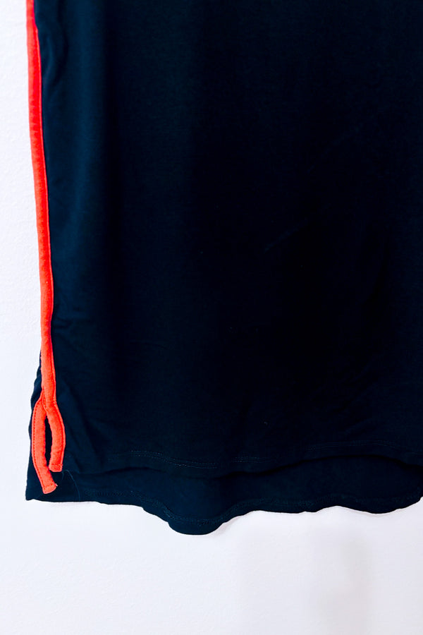 T-shirt noir à bandes oranges seconde main - Simons- La Penderie du Paradis