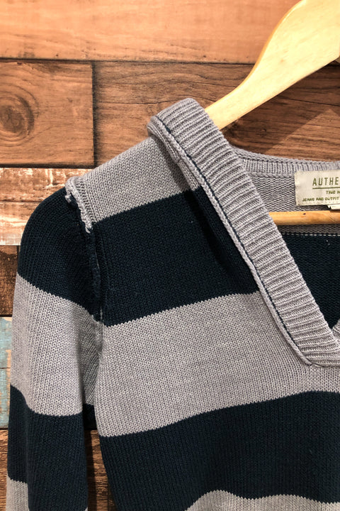 Chandail en tricot rayé gris et marine avec capuchon (m/l) seconde main Authentic J   