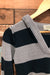 Chandail en tricot rayé gris et marine avec capuchon (m/l)