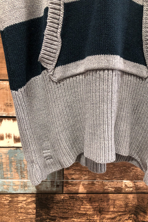 Chandail en tricot rayé gris et marine avec capuchon (m/l) seconde main Authentic J   