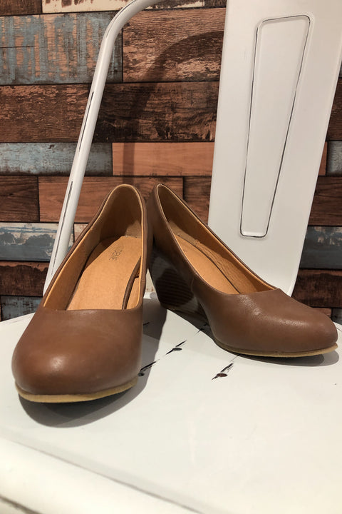 Chaussures brunes talon compensé (8) seconde main Ardene   