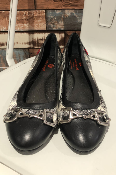 Chaussures noires motif serpent (6) seconde main Marc Joseph New York   