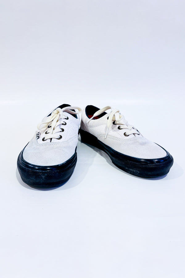 Chaussures blanches et noires (5.5) - Homme-Vans-La Penderie du Paradis 🕊