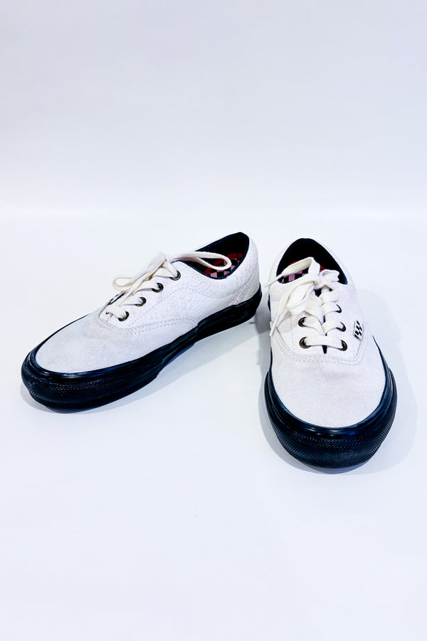 Chaussures blanches et noires (5.5) - Homme-Vans-La Penderie du Paradis 🕊