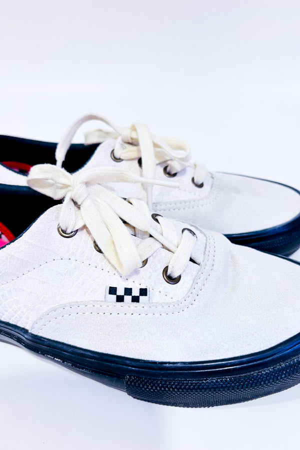 Chaussures blanches et noires (5.5) - Homme-Vans-La Penderie du Paradis 🕊