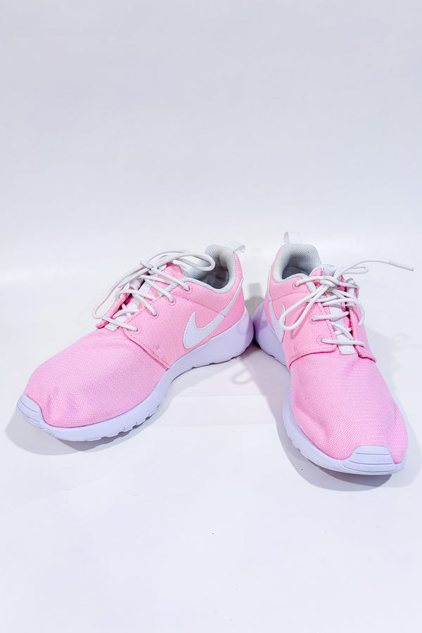 Chaussures de sport rose Roshe One (5)*-Nike-La Penderie du Paradis 🕊