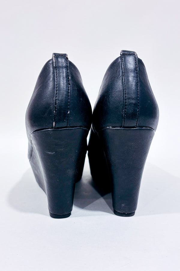 Chaussures noires faux cuir talon compensé (8)-Chelsee-Girl-La Penderie du Paradis 🕊