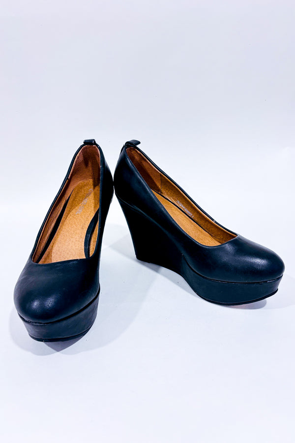 Chaussures noires faux cuir talon compensé (8)-Chelsee-Girl-La Penderie du Paradis 🕊