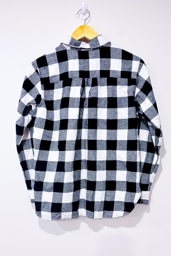 Chemise noire et blanche à carreaux en flanelle (m) seconde main - Uniqlo- La Penderie du Paradis