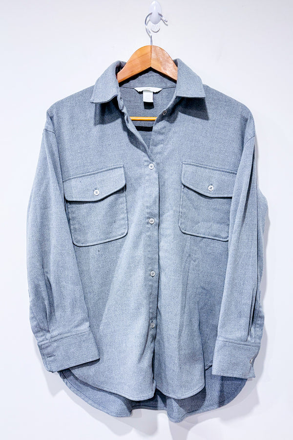 Chemise grise en flanelle oversized seconde main - H&M- La Penderie du Paradis
