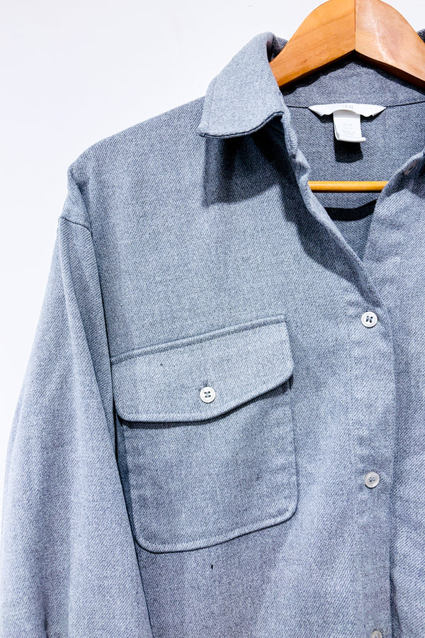 Chemise grise en flanelle oversized seconde main - H&M- La Penderie du Paradis