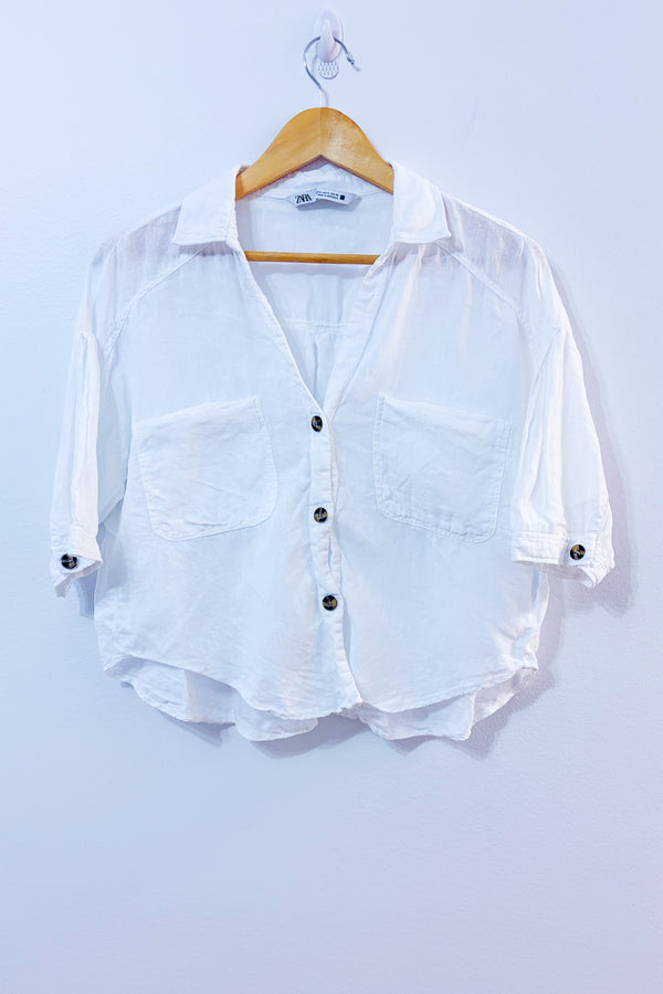 Chemise courte blanche en lin seconde main - Zara- La Penderie du Paradis