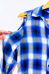 Chemise bleue à carreaux à épaules dénudées seconde main - Nygård- La Penderie du Paradis