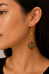 Boucles d'oreilles pendantes dorées à boule filigranée* seconde main - Autres- La Penderie du Paradis