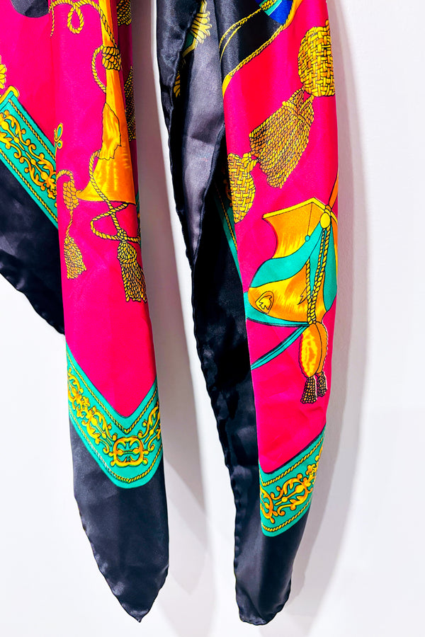 Foulard carré noir rose et vert-Autres-La Penderie du Paradis 🕊