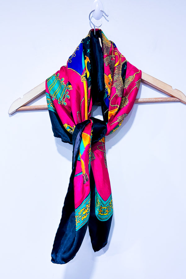 Foulard carré noir rose et vert-Autres-La Penderie du Paradis 🕊