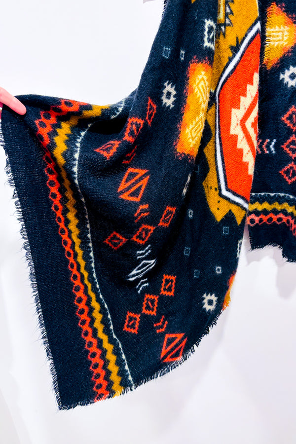 Écharpe oversized en tricot noir et orange à motifs géométriques seconde main - Misk- La Penderie du Paradis
