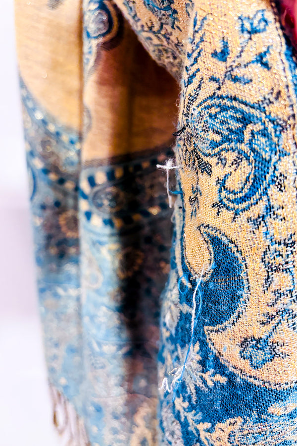 Foulard paisley bleu et beige scintillant à franges seconde main - Autres- La Penderie du Paradis