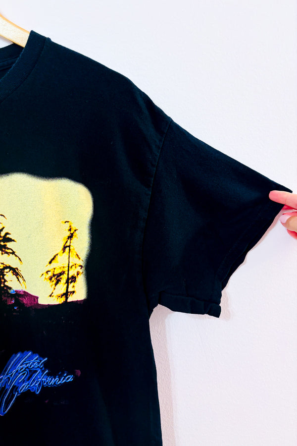 T-shirt noir graphique 'Hotel California' seconde main - Rock Off- La Penderie du Paradis