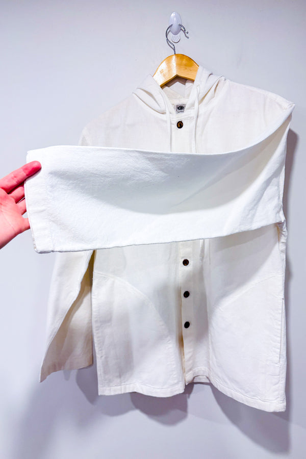 Chemise crème avec capuchon - Homme seconde main - Equinoxe- La Penderie du Paradis