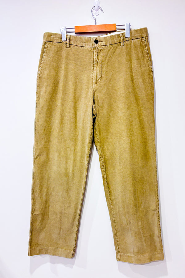 Pantalon beige en corduroy - Homme seconde main - Dockers- La Penderie du Paradis