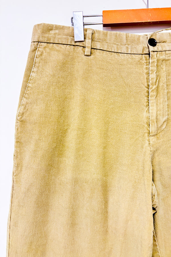 Pantalon beige en corduroy - Homme seconde main - Dockers- La Penderie du Paradis