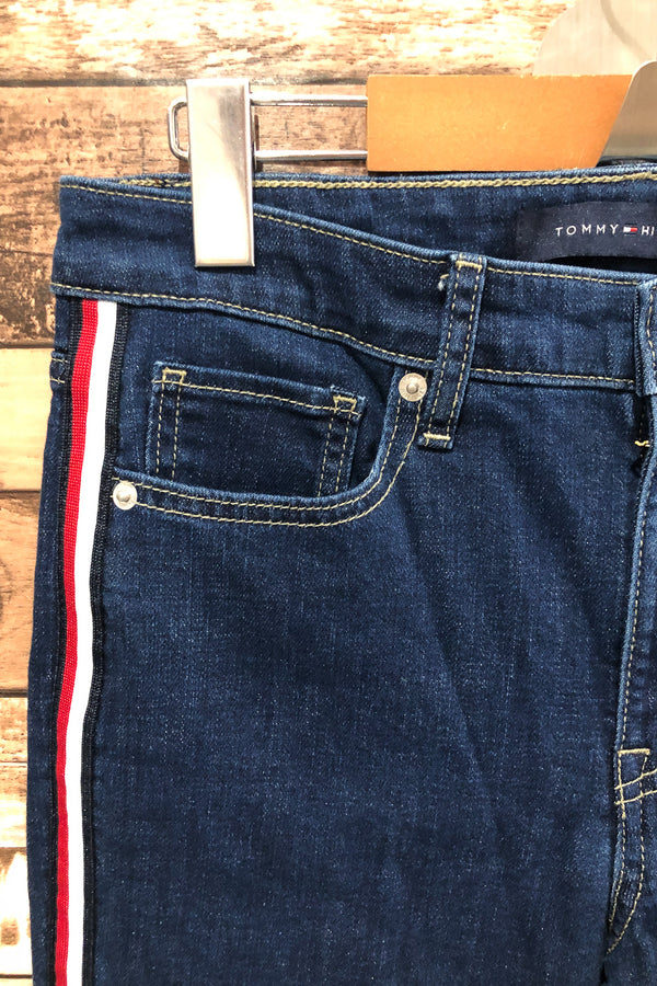 Jeans bleu foncé avec bandes rouges et blanches (s) seconde main Tommy Hilfiger 