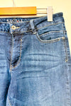 Jeans 3/4 bleu foncé délavé (l) -- La Penderie du Paradis ?