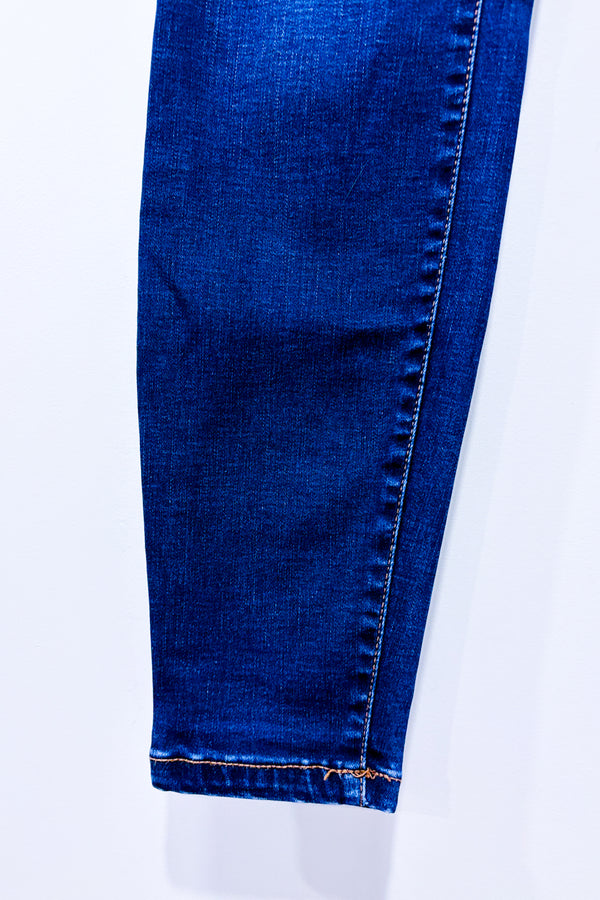 Jeans bleu foncé jambe étroite Le Sculptant (s)-Reitmans-La Penderie du Paradis 🕊