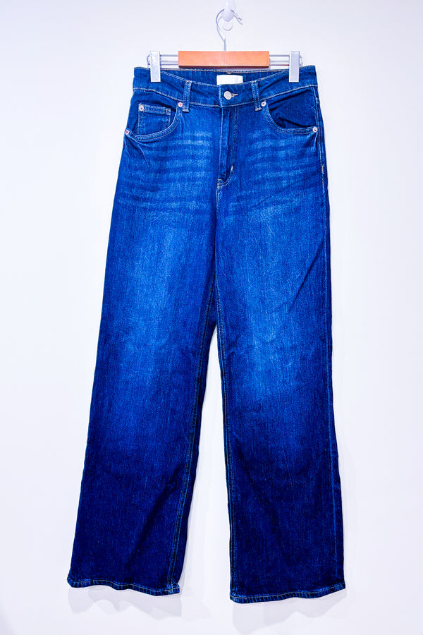 Jeans ample bleu foncé à taille hautejambe évasée (s)-H&M-La Penderie du Paradis 🕊