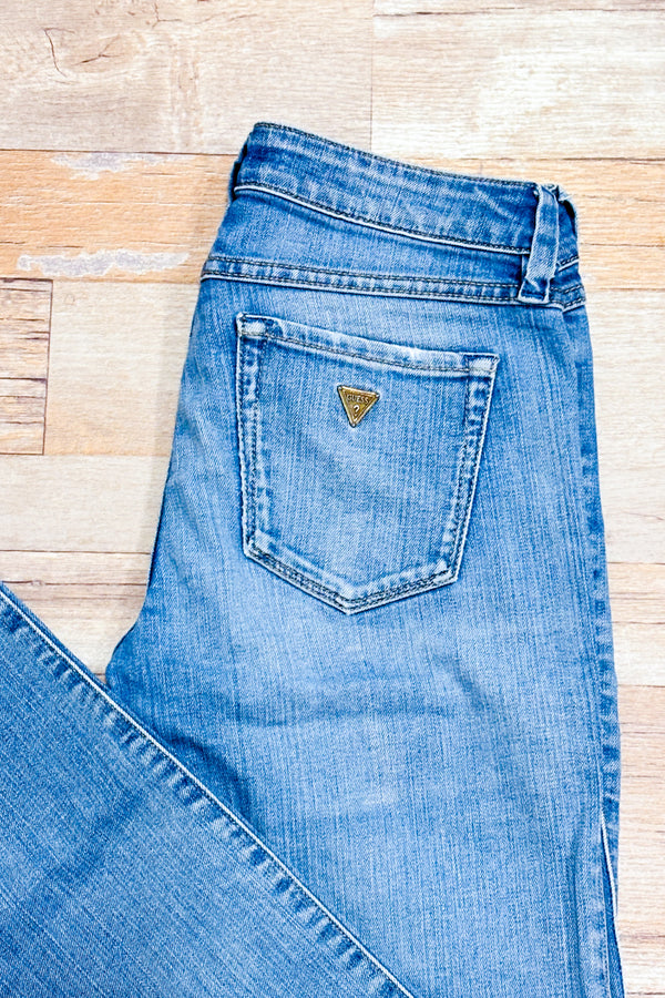 Jeans Brittney bleu pâle jambe étroite à taille basse (s)-Guess-La Penderie du Paradis 🕊