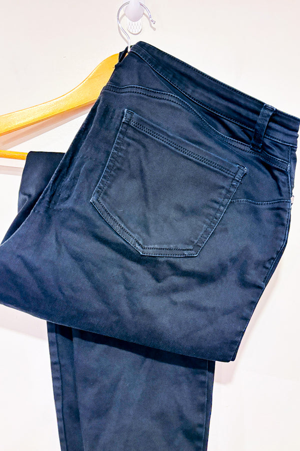 Jeans noir Le Sculptant jambe fuselée seconde main - Reitmans- La Penderie du Paradis