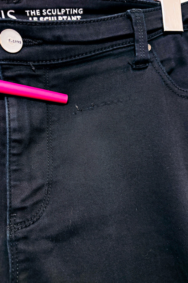 Jeans noir Le Sculptant jambe fuselée seconde main - Reitmans- La Penderie du Paradis