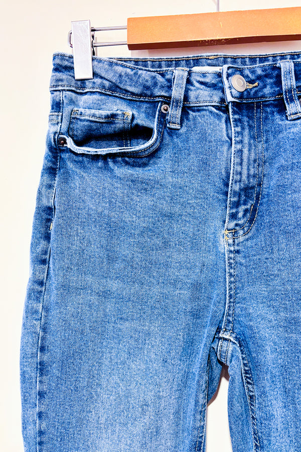 Jeans bleu pâle à taille haute jambe étroite seconde main - Black Tape- La Penderie du Paradis