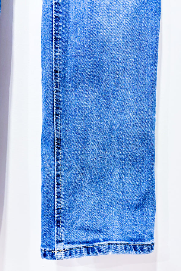 Jeans bleu pâle à taille haute jambe étroite seconde main - Black Tape- La Penderie du Paradis