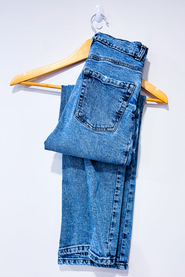 Jeans bleu pâle à taille haute seconde main - Re/Used- La Penderie du Paradis